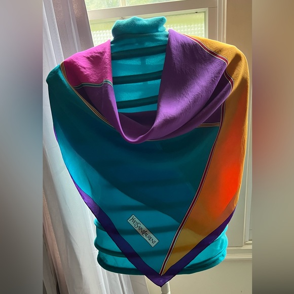 YvesSaintLaurent 100% Silk Scarf. Multicolor. Hand Rolled. Made in Italy. - Picture 11 of 15